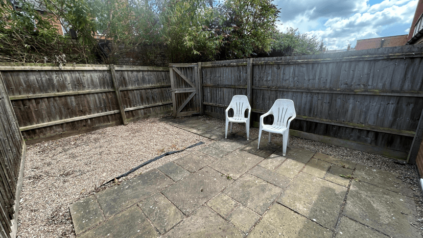 70 Eastleigh Road, Leicester - Image 18