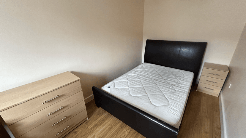 70 Eastleigh Road, Leicester - Image 9