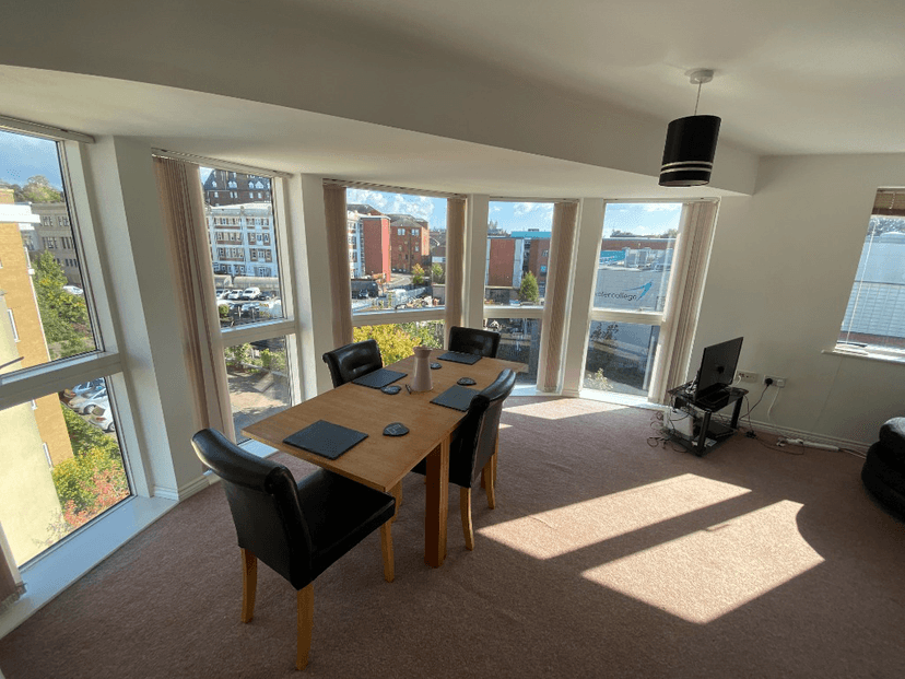 33 Richmond Court, Exeter, EX4 - Image 2