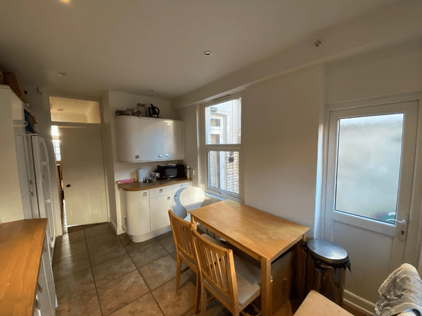 28 St Annes Road, Exeter, EX1 - Image 2