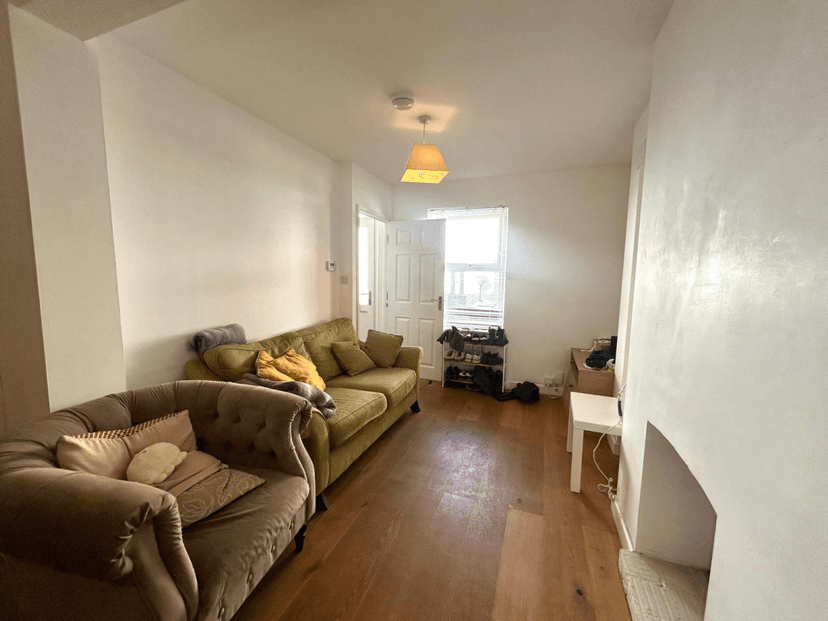 18 Oakfield Street, Exeter, EX1 - Image 2