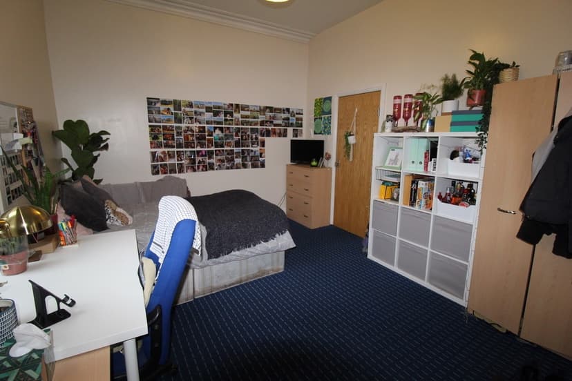 64 CARDIGAN ROAD - Image 8