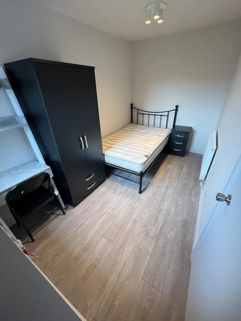 Monica grove - Image 9