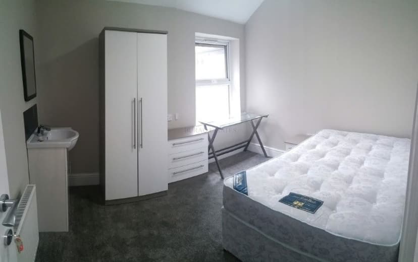 Amherst Road - Image 2