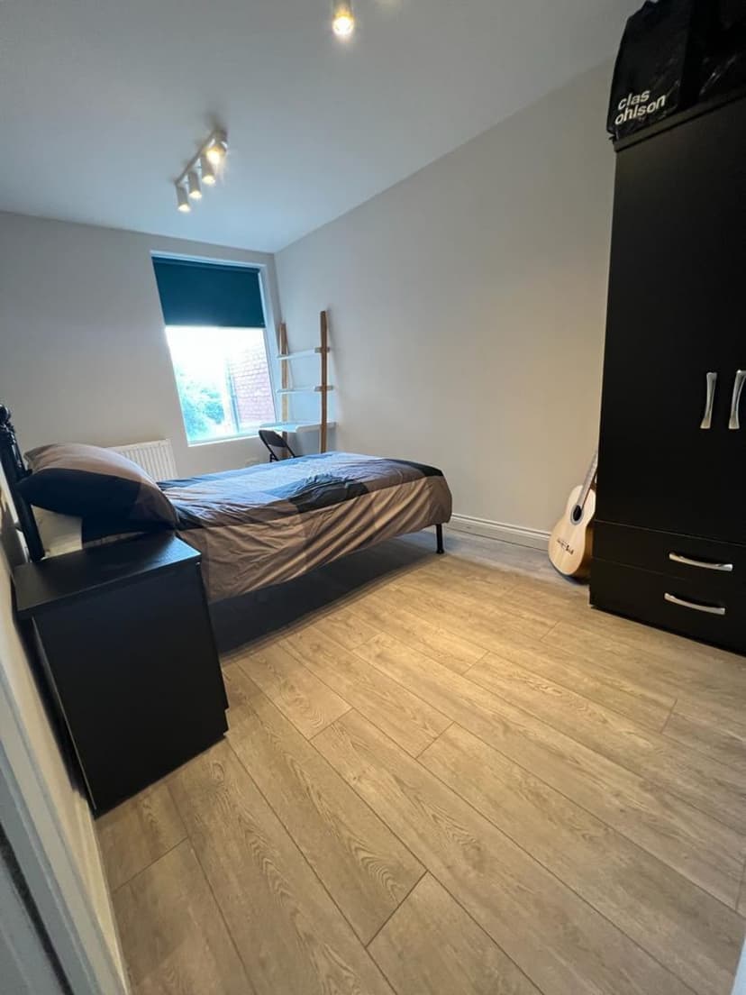 Monica grove - Image 11