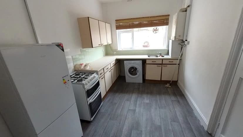 Haydn Avenue - Image 2