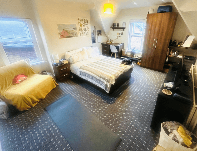 236 Kirkstall Lane, Leeds - Image 13