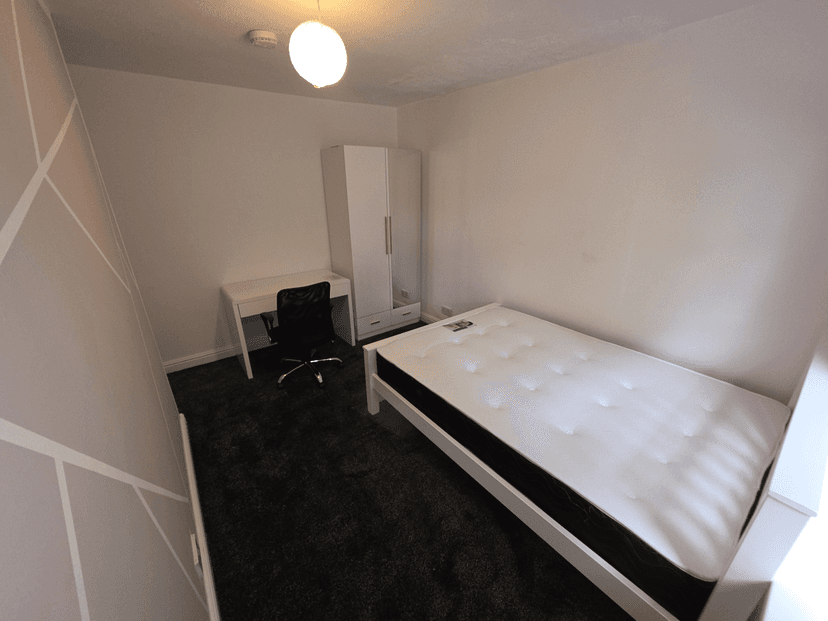 131 Harrington Drive, Nottingham - Image 7