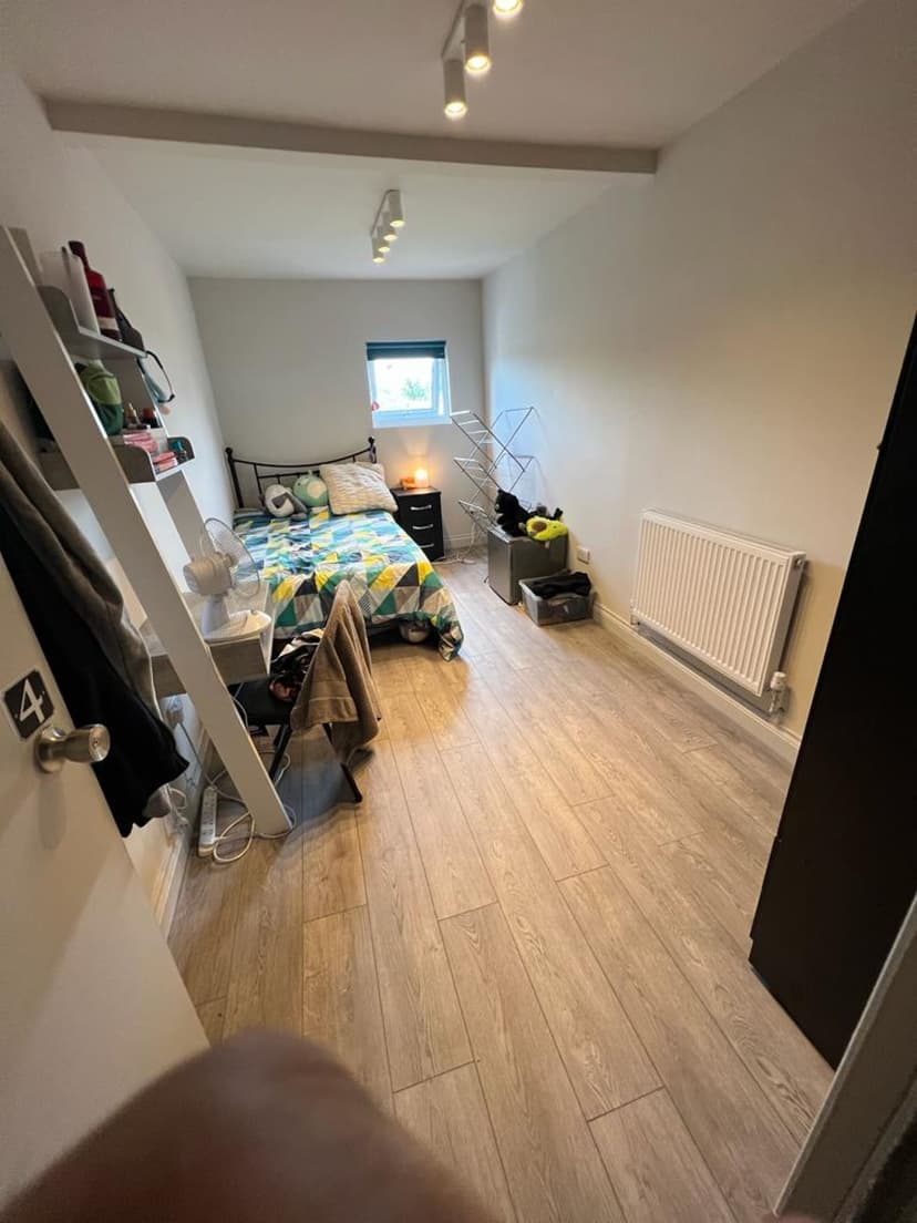 Monica grove - Image 8