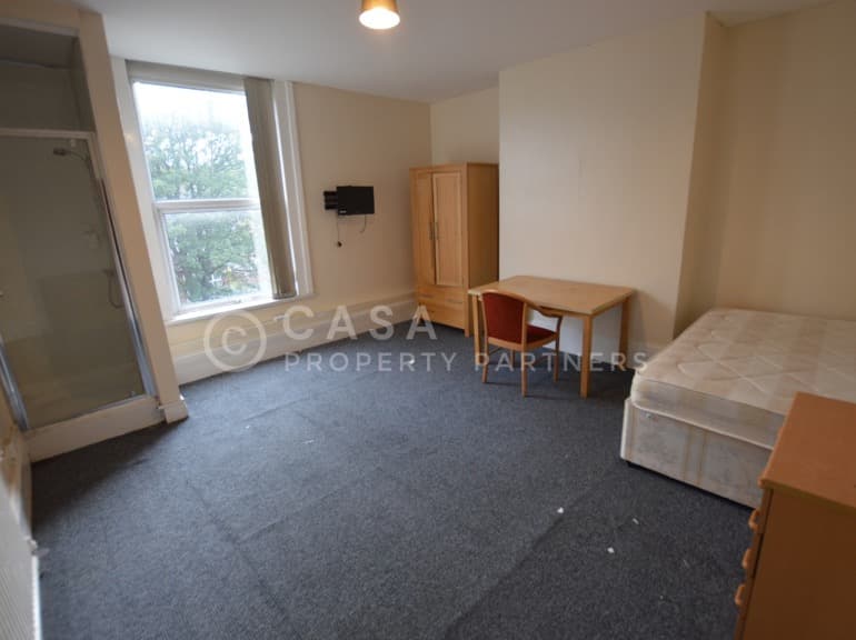 68 CARDIGAN ROAD - Image 11