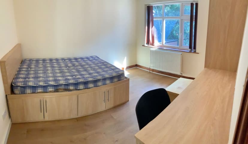 egerton road - Image 3