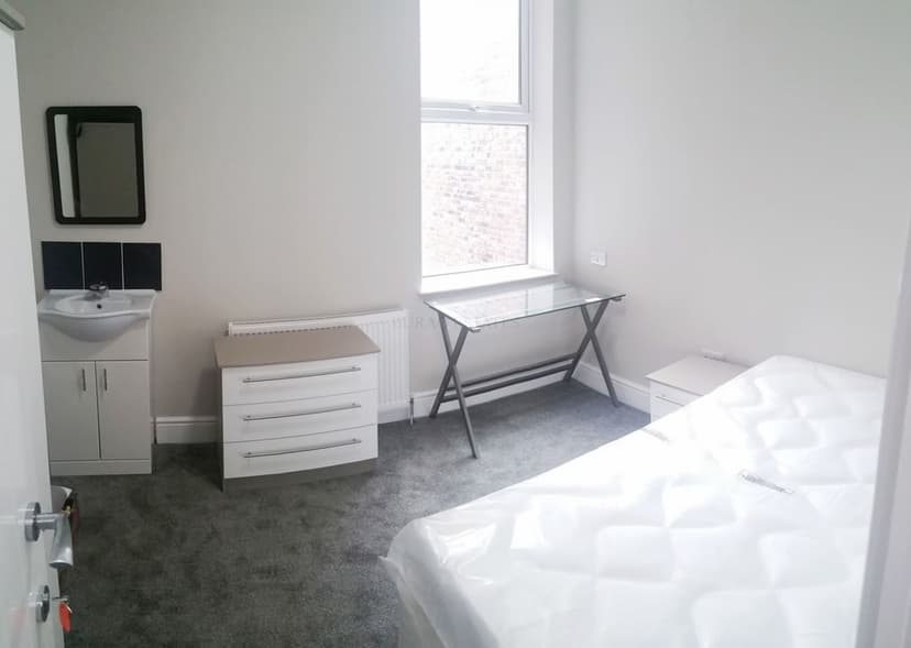 Amherst Road - Image 3