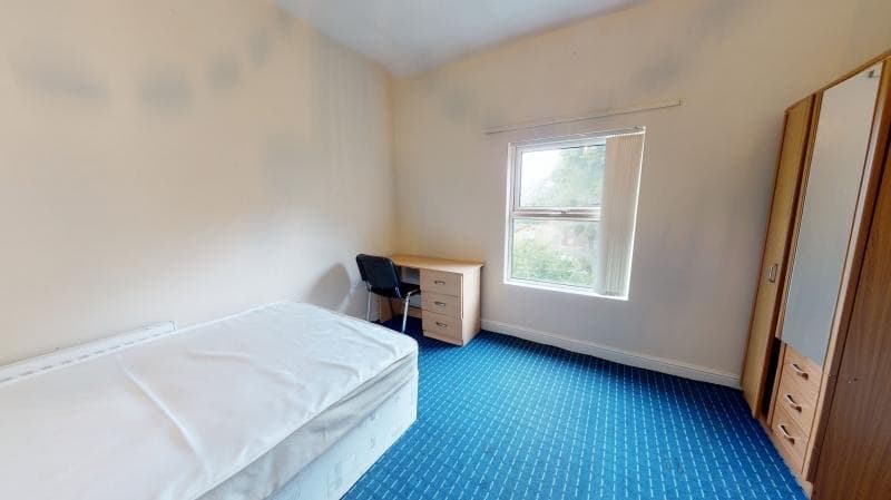 62 CARDIGAN ROAD - Image 8