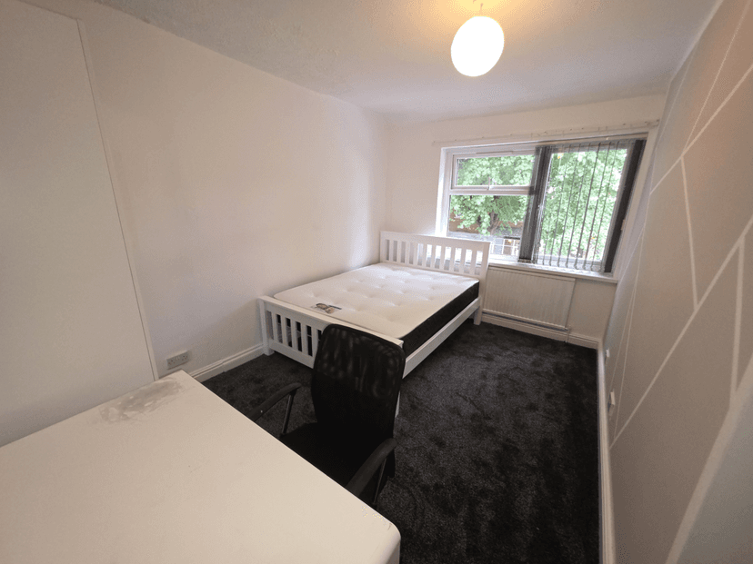 131 Harrington Drive, Nottingham - Image 6