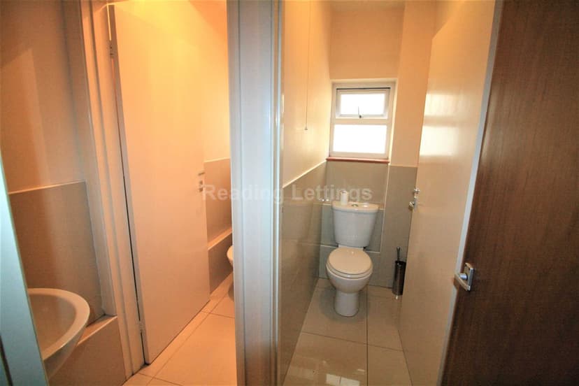 WOKINGHAM ROAD - Image 9