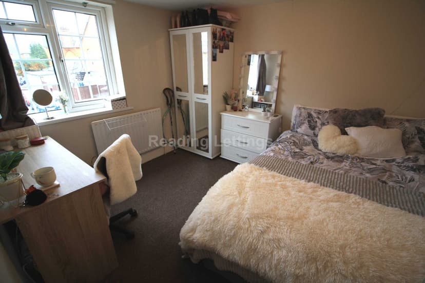 DE BEAUVOIR ROAD - Image 7