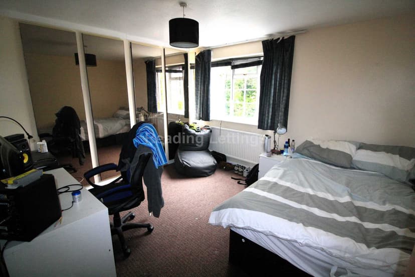 CRESCENT ROAD - Image 10