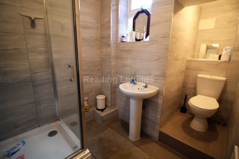 ERLEIGH ROAD - Image 11