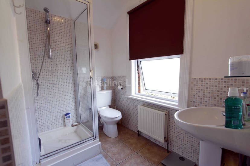 ST EDWARDS ROAD - Image 11