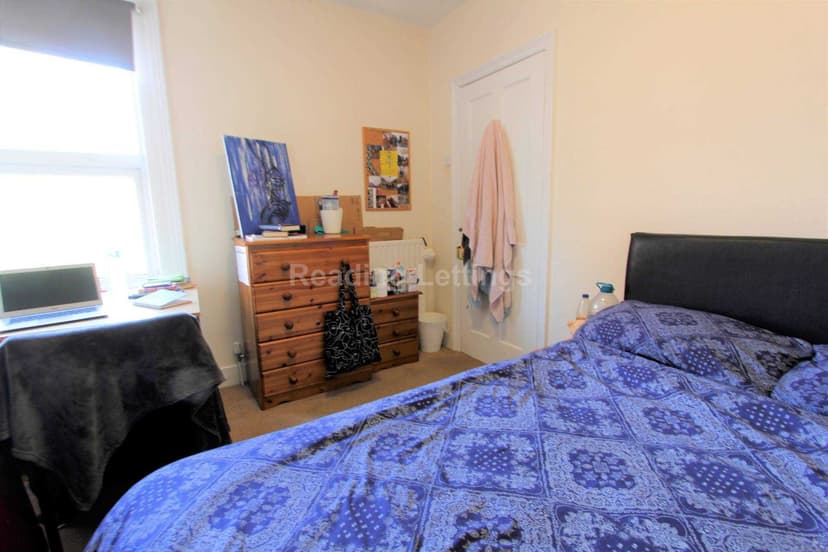 ST EDWARDS ROAD - Image 8